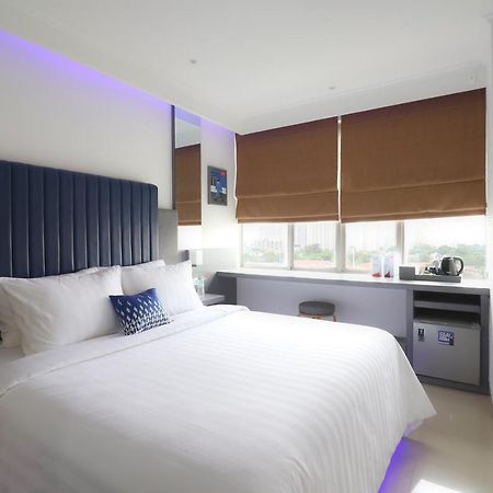 Moritz Biz Gandaria Hotel Jakarta Exterior photo