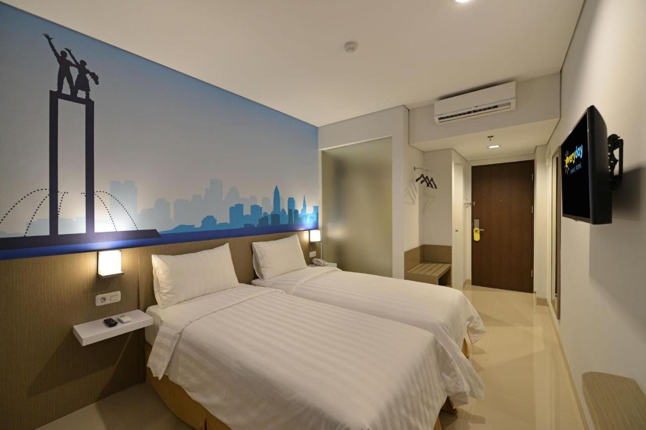 Moritz Biz Gandaria Hotel Jakarta Exterior photo